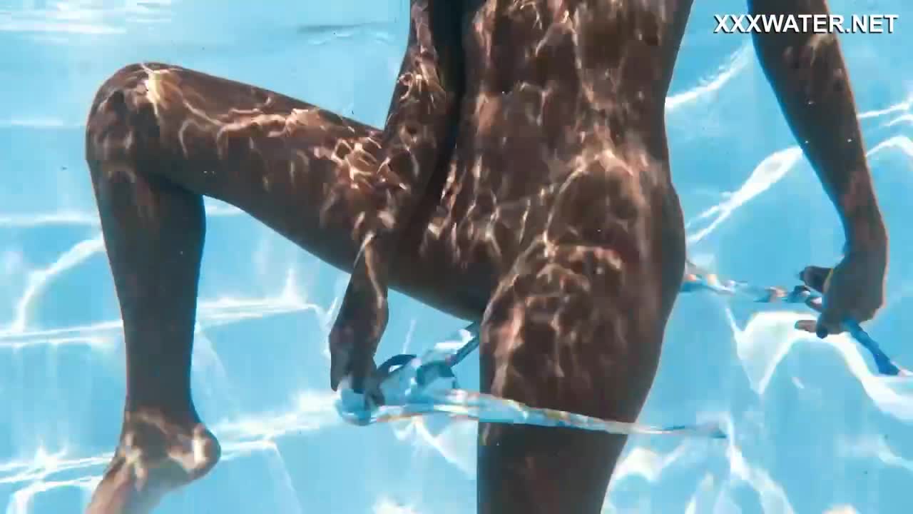 Watch Yorgelis Carrillo outdoor film from Underwater Show on ePornThot.