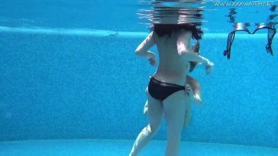 Jessica Lincoln and Lindsey Cruz big tits porn from Underwater Show