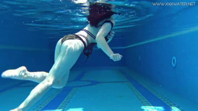 Sheril Blossom and Sheril solo female movie from Underwater Show