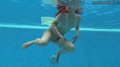 Lizi Vogue russian bang from Underwater Show