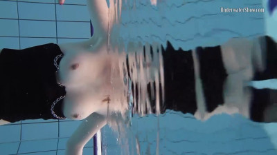 brunette scene from Underwater Show