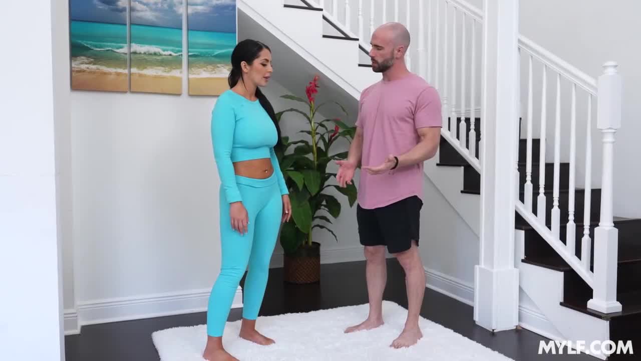 Watch Alexa Payne surprise screw from MILF Body by MYLF on ePornThot.