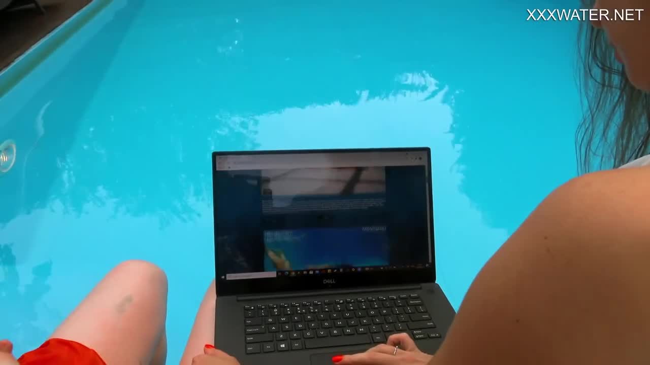 Watch Emerald Ocean and Anastasia teen (18+) action from Underwater Show on ePornThot.