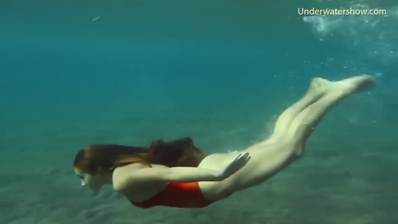 Watch pornstar movie from Underwater Show on ePornThot.