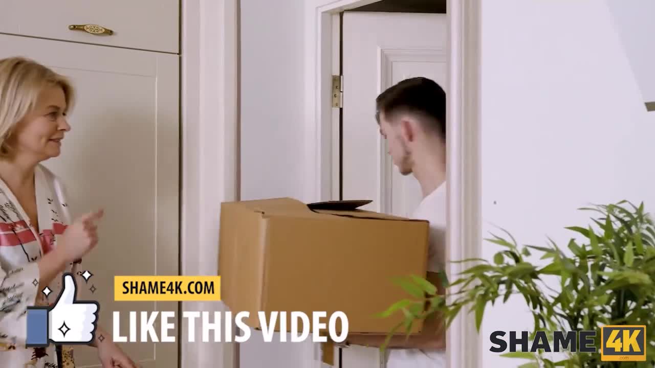 Watch shaved video from Shame 4k on ePornThot.